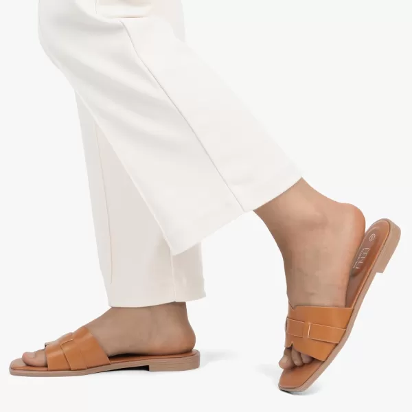 MUSSHOE Womens Sandals Square Toe Flat Sandals Women Wide Fit Leather Slides Dressy Summer Shoes