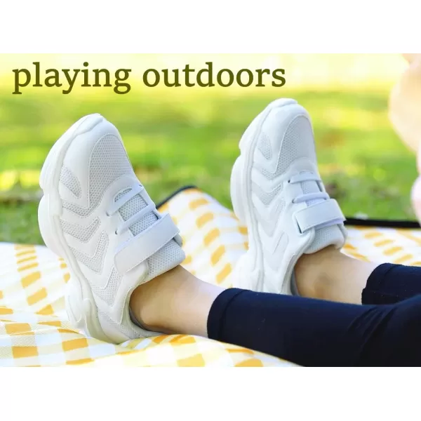 THEE BRON Boys Girls Athletic Sneakers Walking Lightweight Kids Running Tennis ShoesAm02white