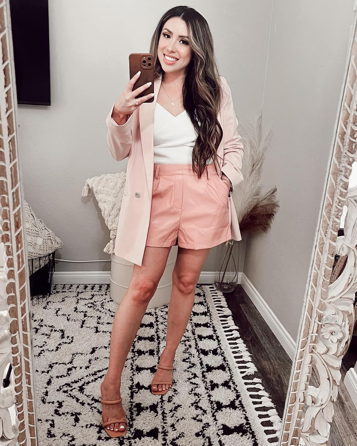 luvamia Faux Leather Shorts for Women High Waist Pleated Wide Leg Stretchy Shorts with Pockets Short PU Leather PantsDusty Pink