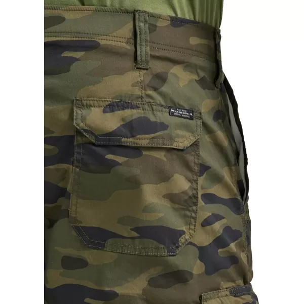 Lee Mens Big ampamp Tall Extreme Motion Crossroad Cargo ShortTraditional Camo