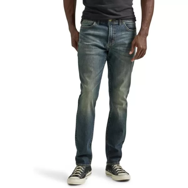 Lee Mens Extreme Motion Athletic Taper JeanMaverick