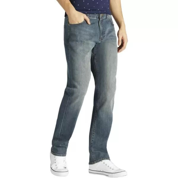 Lee Mens Extreme Motion Athletic Taper JeanMega