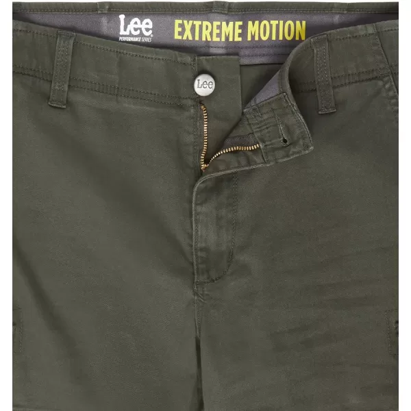 Lee Mens Extreme Motion Carolina Cargo ShortFrontier Olive