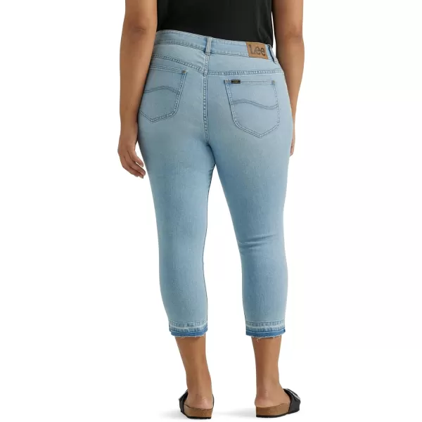 Lee Womens Plus Size Legendary 23 Capri JeanBurning Bright