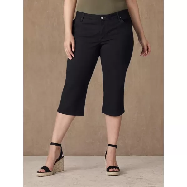 imageLee Womens Plus Size Relaxed Fit Denim Capri JeanBlack