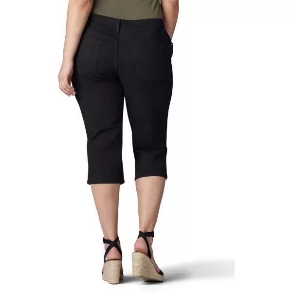 imageLee Womens Plus Size Relaxed Fit Denim Capri JeanBlack