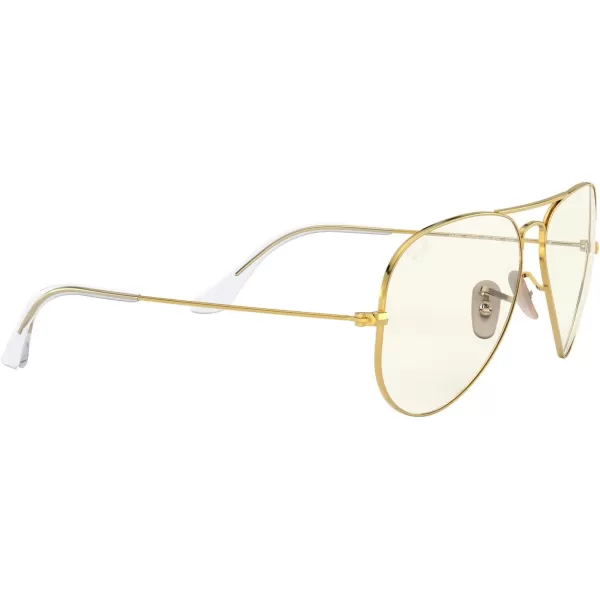 RayBan RB3025 Classic Evolve Photochromic Aviator SunglassesGoldClear to Grey Photochromic