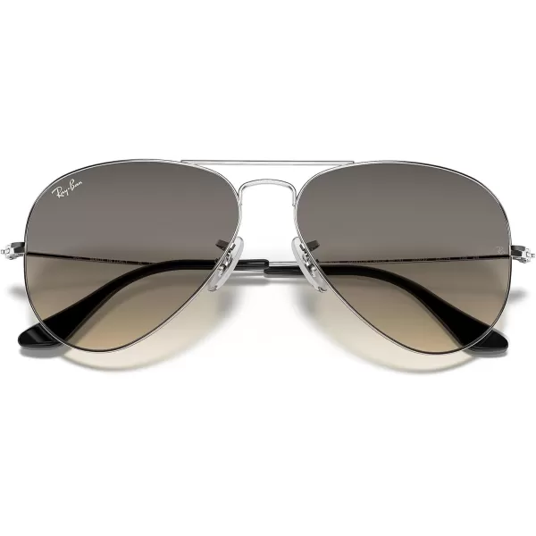 RayBan RB3025 Classic Aviator SunglassesSilver