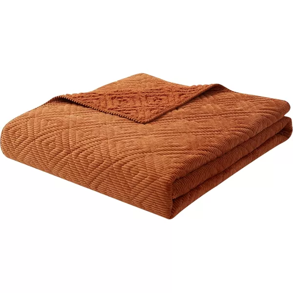 BearPaw  Twin Quilt Set 2Piece Bedding Set with Matching Sham Cozy ampamp Warm Home Decor Camilia Rust TwinTwin XLRust