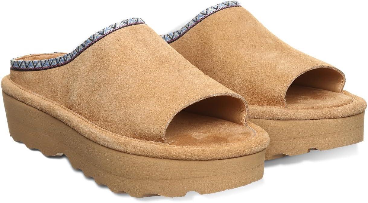 imageBEARPAW Womens Navigate Black SandalIced Coffee