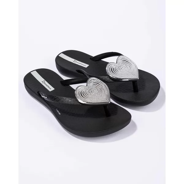 imageIpanema Wave Heart II Kids Flip Flops  Stylish and Comfortable Summer Sandals with NonSlip Sole for Active PlayBlackSilver