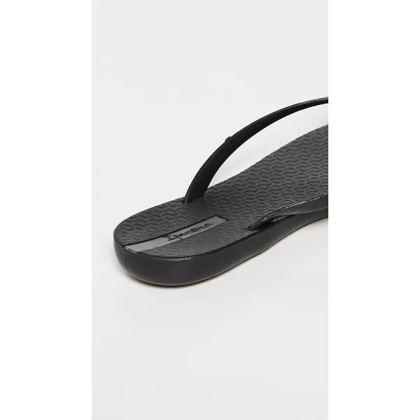 imageIpanema Wave Heart Womens Flip Flops One Black One Brown Size 10Ipanema Wave Heart Womens Flip Flops One Black One Brown Size 10