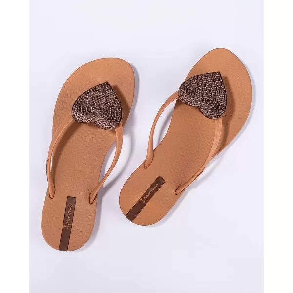 imageIpanema Wave Heart Womens Flip Flops One Black One Brown Size 10Ipanema Wave Heart Womens Flip Flops One Black One Brown Size 10