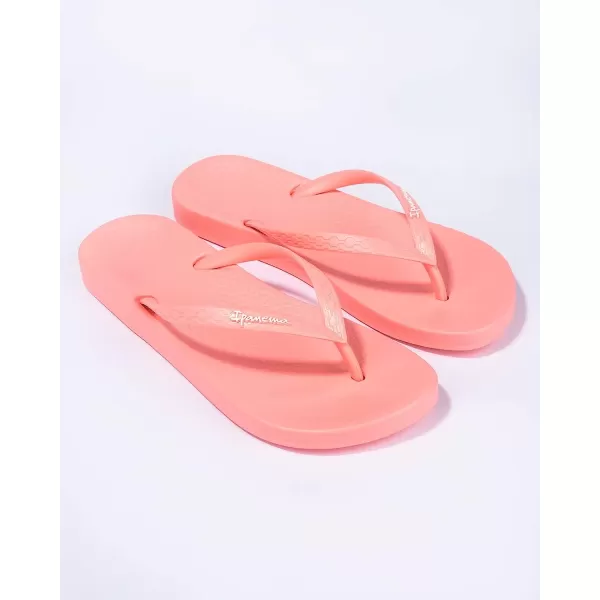 imageIpanema Womens Ana Collection Flip FlopsAna Colors  PinkLight Pink
