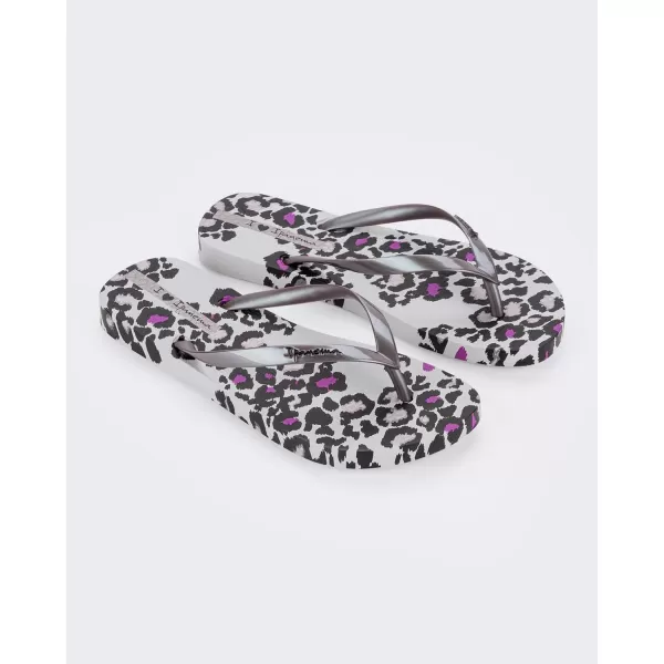 imageIpanema Womens Animal Print Flip Flops  Comfortable amp Trendy Summer Sandals with Animal Print Anatomic Footbed amp NonSlip SoleGreySilver