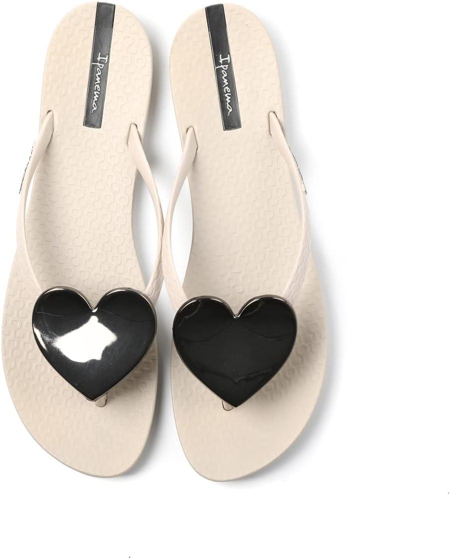 imageIpanema Womens Wave Heart Flip FlopBeigeBlack