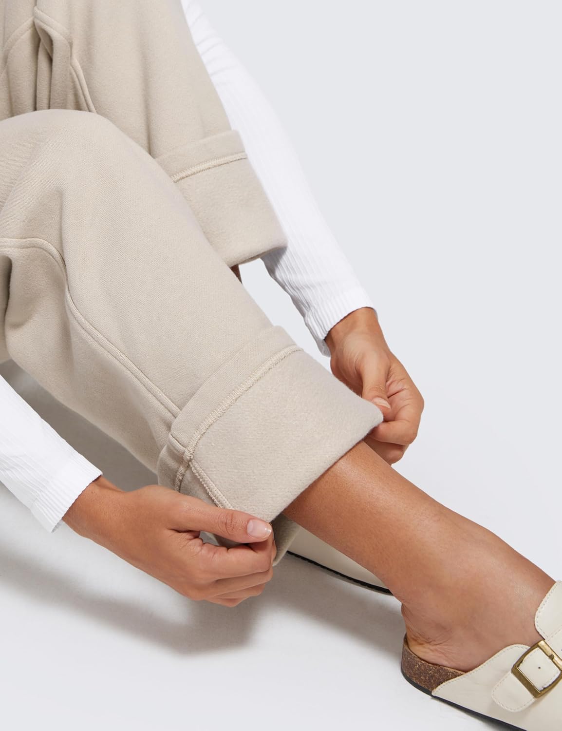 CRZ YOGA Cotton Fleece Lined Sweatpants Women 30quot Straight Leg Casual Lounge Sweat Pants for WomenMojave Tan