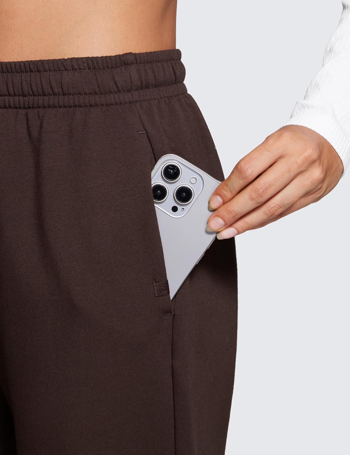 CRZ YOGA Fleece Sweatpants Women Cotton Joggers High Waisted Lounge Casual Travel Elastic Bottom Pants with PocketsHot Fudge Brown