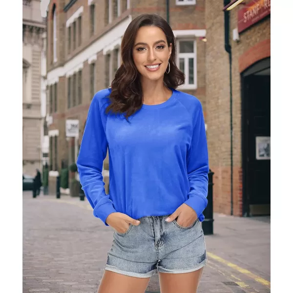 MAGCOMSEN Women's Velour Sweatshirts Crewneck Long Sleeve Casual Pullover Soft Warm Shirts Velvet Tops Winter Fall