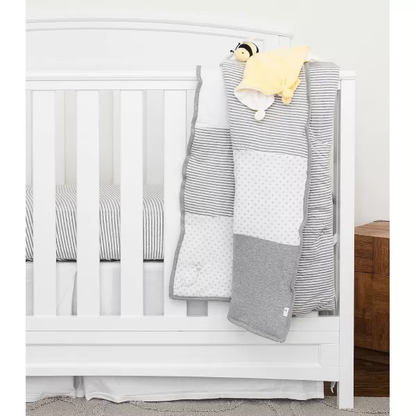 Burt's Bees Baby - Reversible Quilt, Baby and Toddler Nursery Blanket, Organic Cotton Shell &amp; Polyester Fill