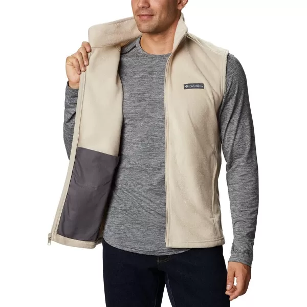 Columbia Men's Steens Mountain Vest