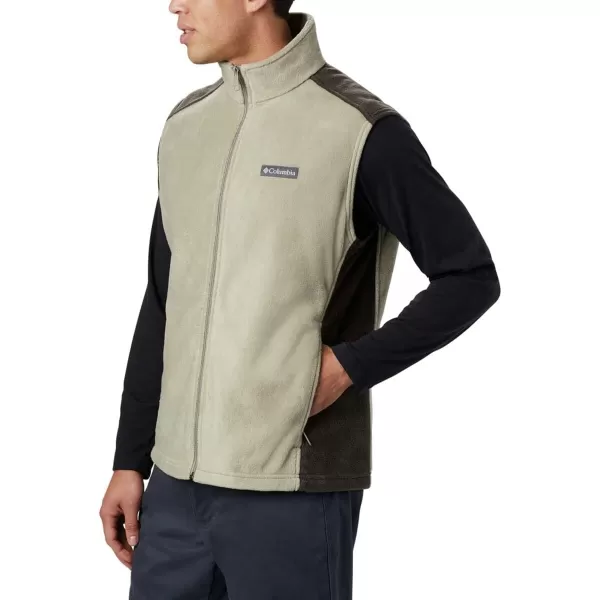 Columbia Men's Steens Mountain Vest