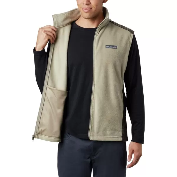 Columbia Men's Steens Mountain Vest