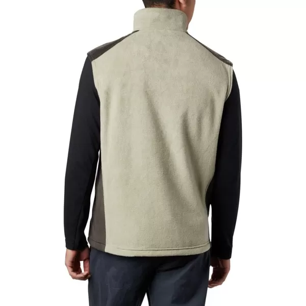 Columbia Men's Steens Mountain Vest