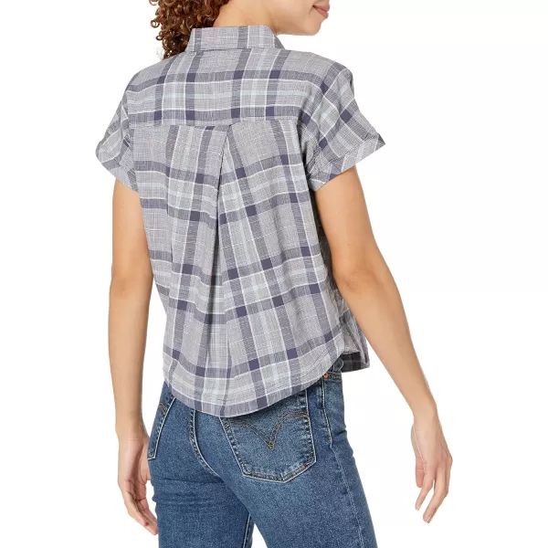 Columbia Women's Camp Henry Iv Short Sleeve Shirt