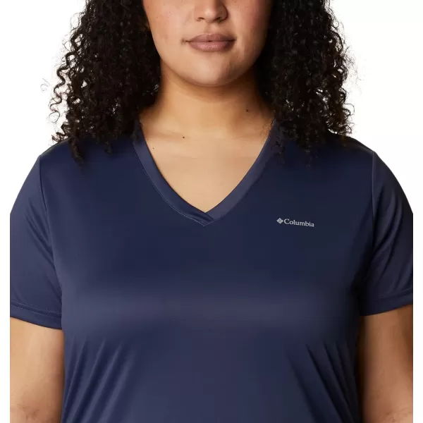 Columbia Women's Hike Short Sleeve V Neck