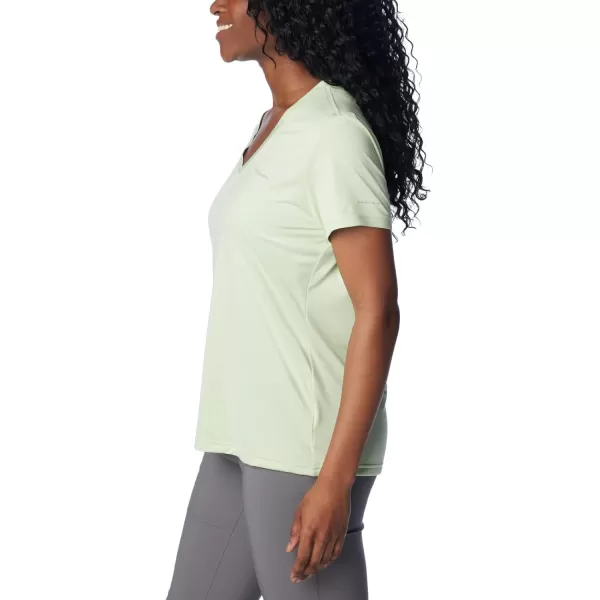 Columbia Women's Hike Short Sleeve V Neck