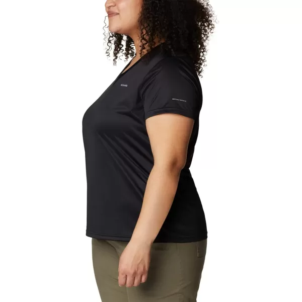 Columbia Women's Hike Short Sleeve V Neck