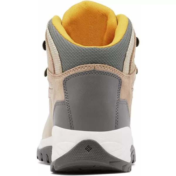 Columbia Women's Newton Ridge Plus Waterproof Amped Hiking Boot