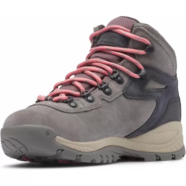 Columbia Women's Newton Ridge Plus Waterproof Amped Hiking Boot
