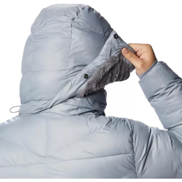 Columbia Women's Peak to Park ii Insulated Hooded Jacket