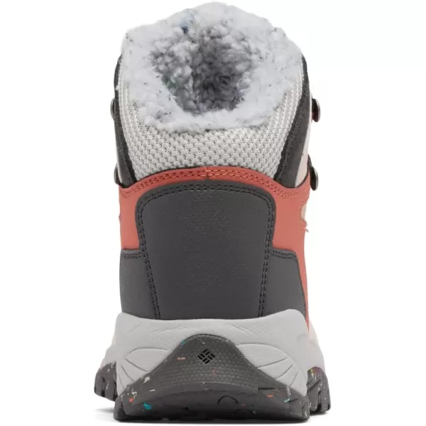 Columbia Women's Newton Ridge Plus Omni Heat Hiking Shoe