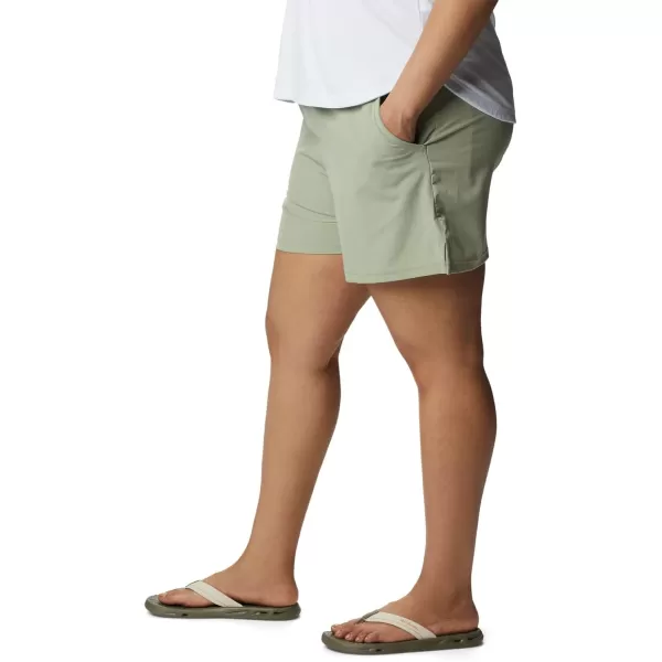 Columbia Women's Standard Alpine Chill Zero Short