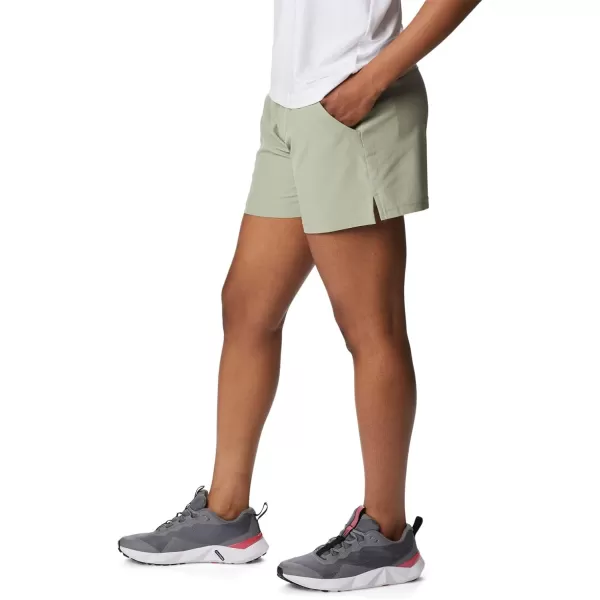 Columbia Women's Standard Alpine Chill Zero Short