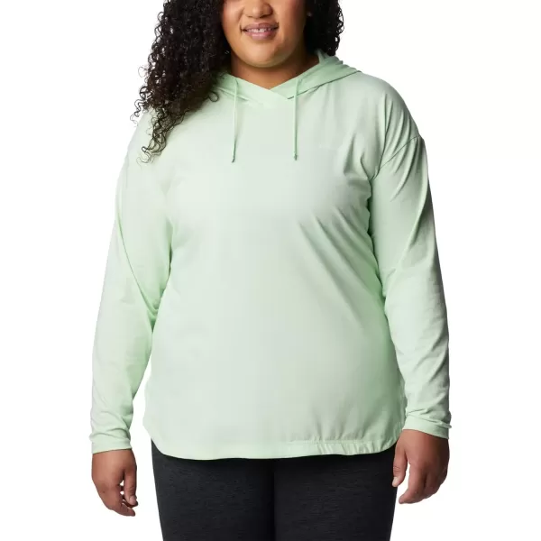 Columbia Women's Sun Trek Hooded Pullover