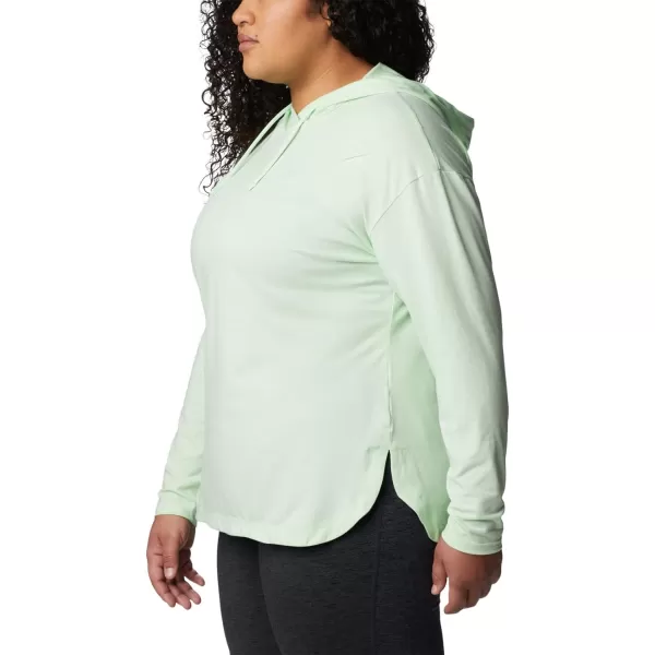Columbia Women's Sun Trek Hooded Pullover
