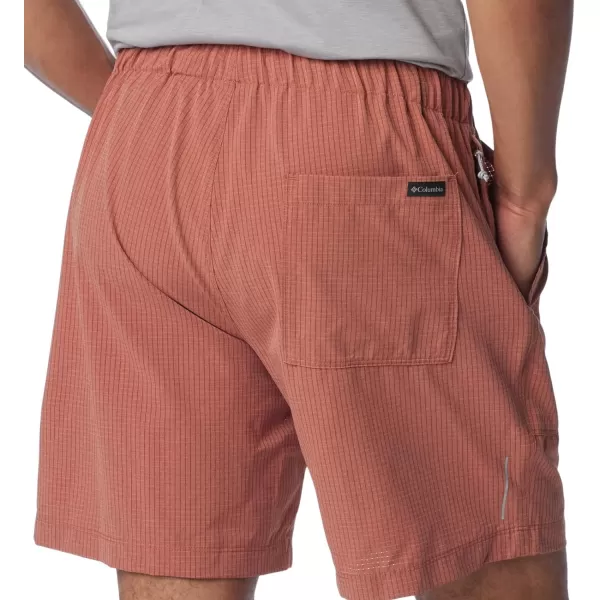 Columbia Men's Black Mesa Lightweight Short