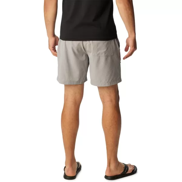 Columbia Men's Black Mesa Lightweight Short