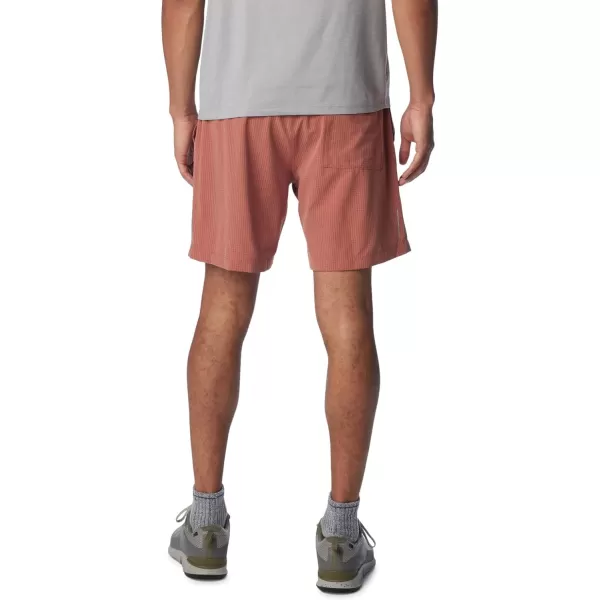 Columbia Men's Black Mesa Lightweight Short