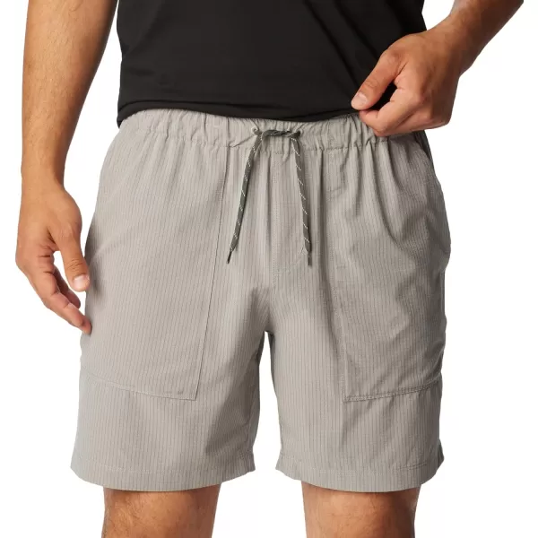 Columbia Men's Black Mesa Lightweight Short