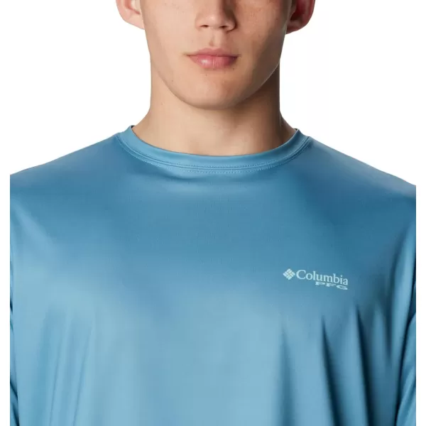 Columbia Men's PFG Terminal Tackle Fish Flag Long Sleeve Fishing Shirt