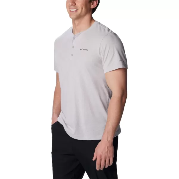Columbia Men's Thistletown Hills Short Sleeve Henley
