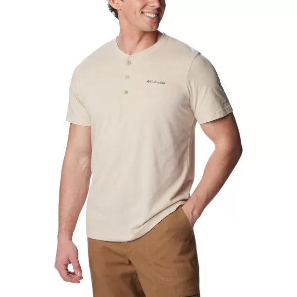 Columbia Men's Thistletown Hills Short Sleeve Henley