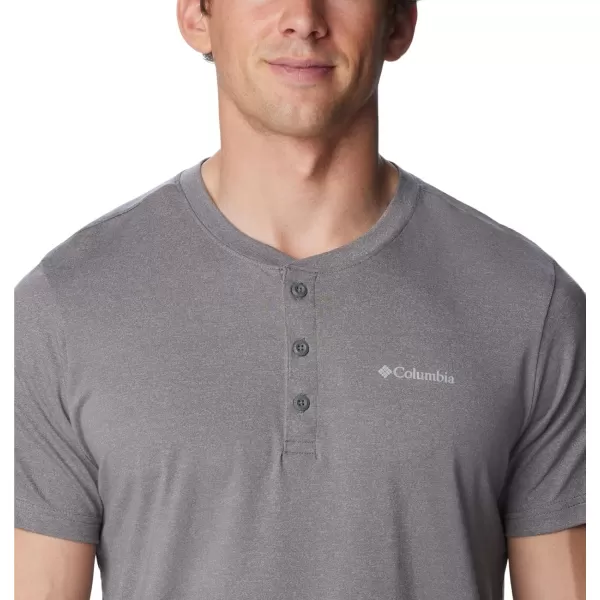 Columbia Men's Thistletown Hills Short Sleeve Henley