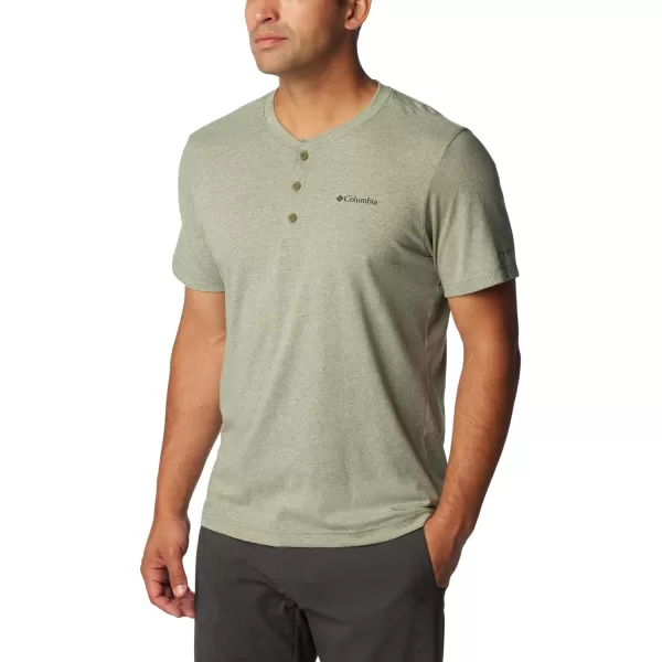Columbia Men's Thistletown Hills Short Sleeve Henley
