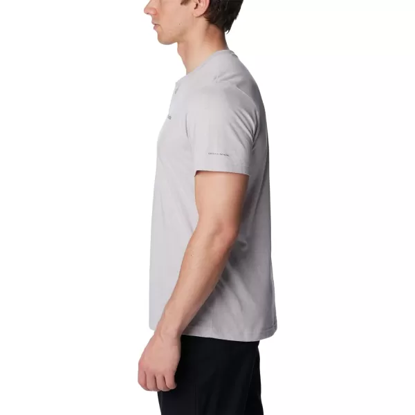 Columbia Men's Thistletown Hills Short Sleeve Henley
